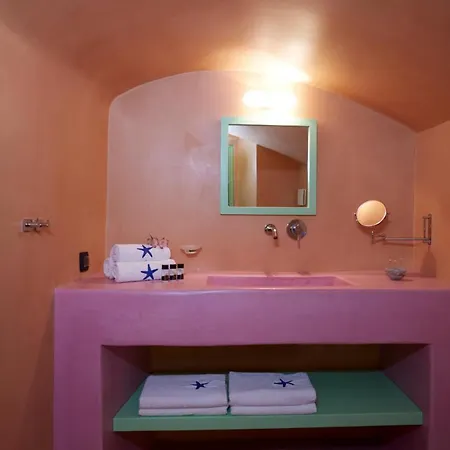 Romantic Suites * Fira (Santorini)