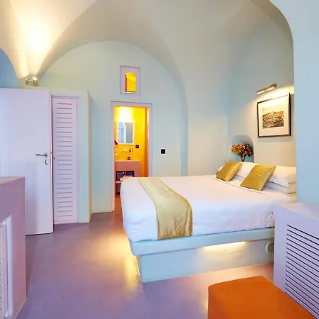 Romantic Suites * Fira (Santorini)